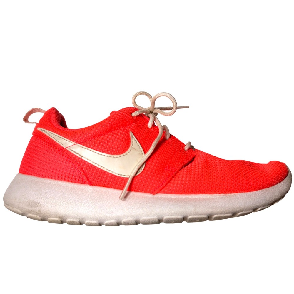 Nike Roshe Run GS Hyper Punch Glow in the Dark Pink Crimson 685608-600 Size 7Y